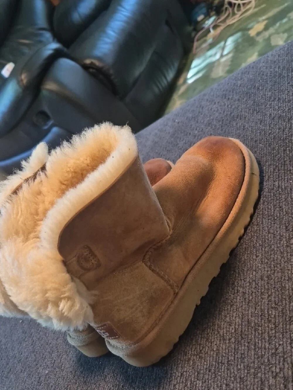 UGG Chestnut Suede Shearling-Lined Kids Winter Boots